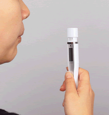 �A���R�[���`�F�b�J�[�E�A���R�[���Z���T�[�̓^�j�^��HC-213